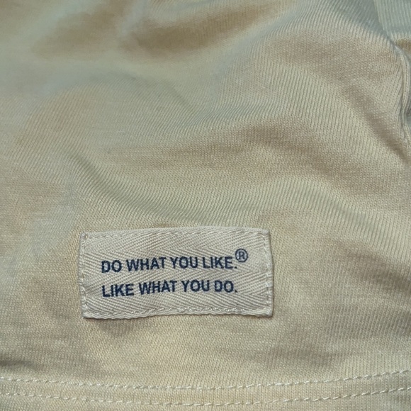 Life is Good Pale Yellow Long-Sleeve T Shirt S - Picture 5 of 6